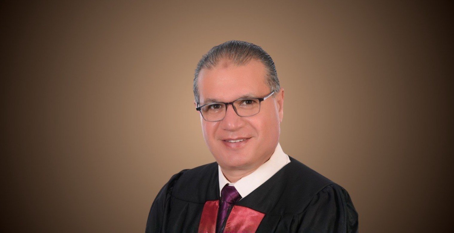 العملة المخزوقة