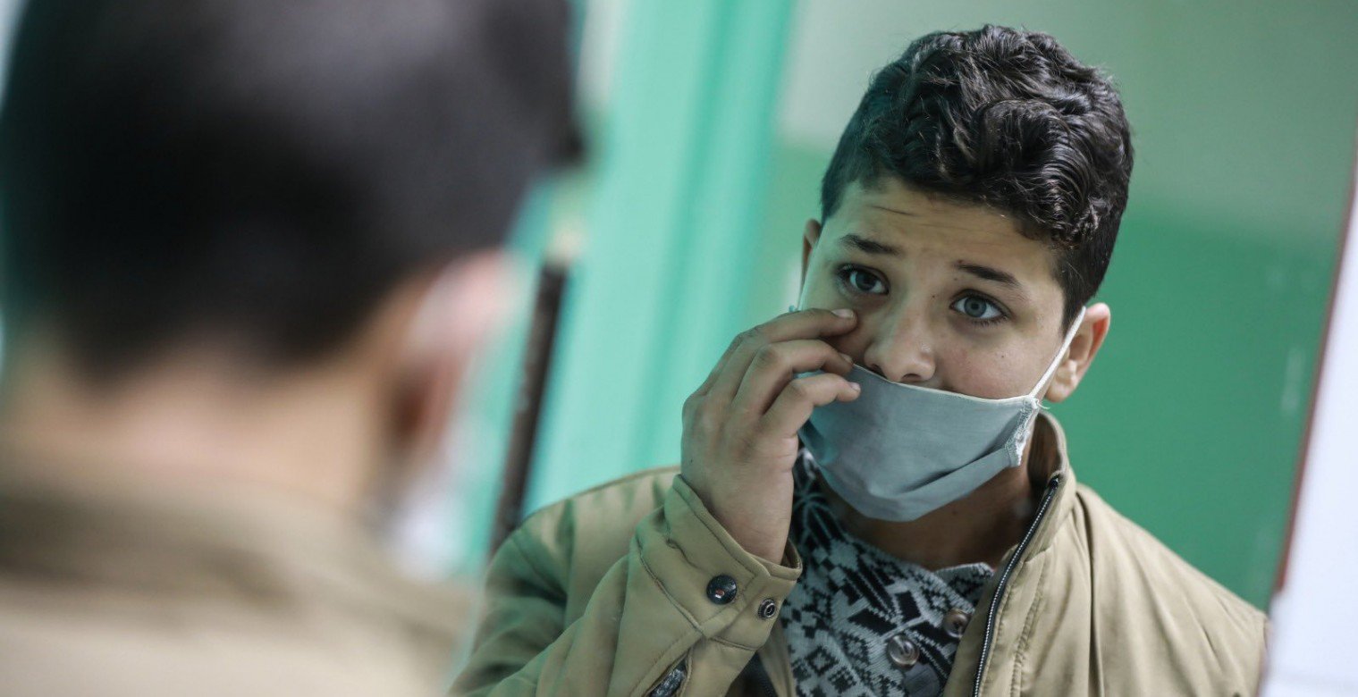 قصة مصورة: العين الصناعية والإكتمال الناقص