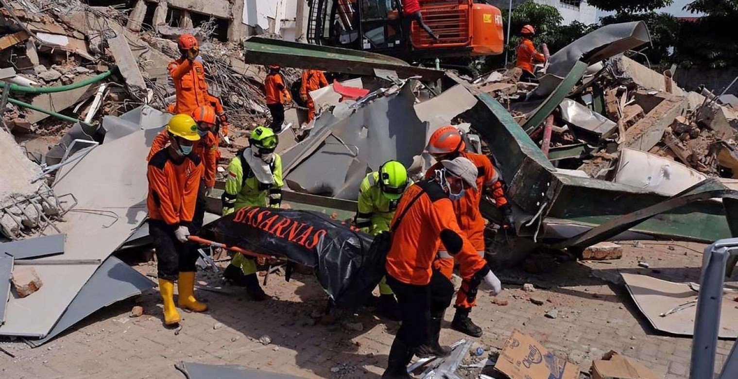 قتلى وجرحى في زلزال ضرب إندونيسيا،، 6.2 درجة زلزال يضرب مالكو شرق إندونيسيا