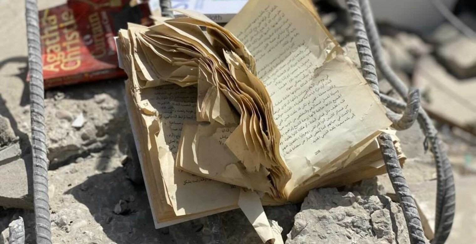 مكتبات غزّة... أجنحة الحالمين المتكسّرة