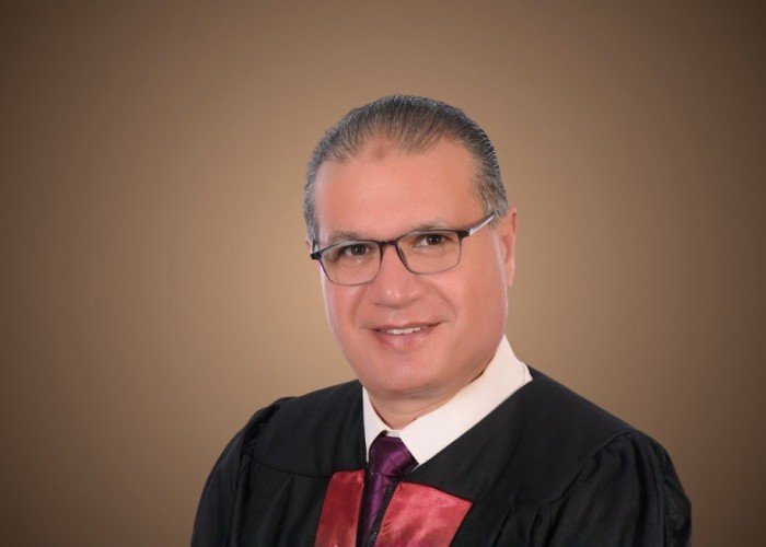 العملة المخزوقة