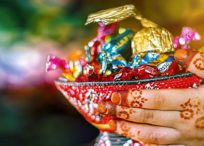 إليك أجمل رسائل تهنئة لعيد الفطر 2025