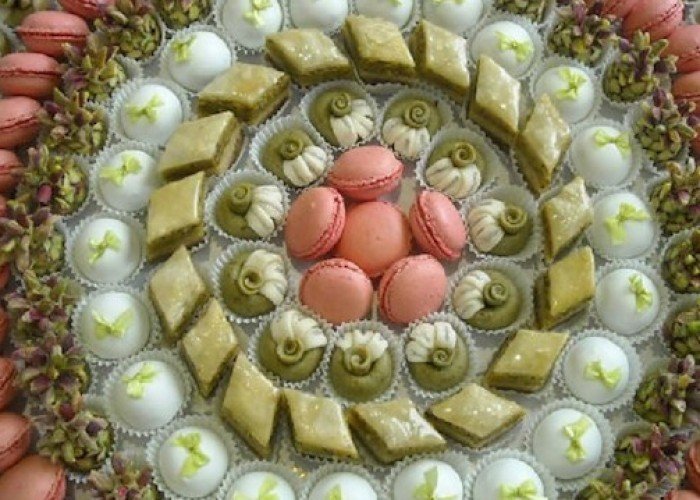 حلويات العيد.. تقاليد ومذاقات تجسد فرحة الاحتفال