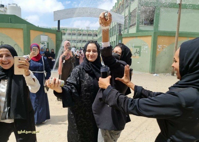 الفقر يضائل فرص التحاق الطلبة بجامعات غزة