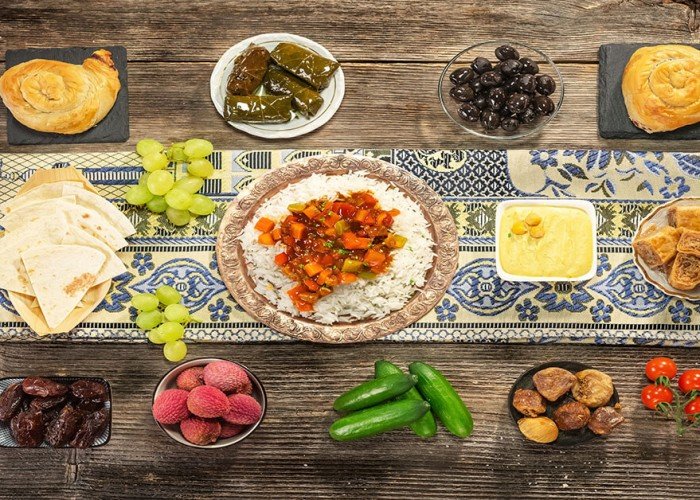 بعد وجبة عيد الفطر الدسمة.. أطعمة فعالة لخفض السكر في الدم