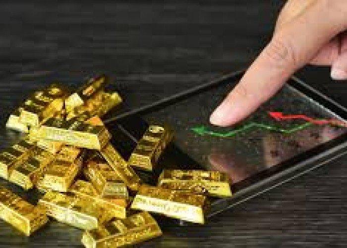 أسعار الذهب تتراجع قليلًا والدولار يواصل استقراره مقابل الريال السعودي