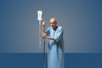 انقطاع الكيماوي: جرعات يأس يتناولها مرضى السرطان