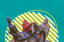 شقيقتان تتناوبان على استخدام كرسي الإعاقة الوحيد