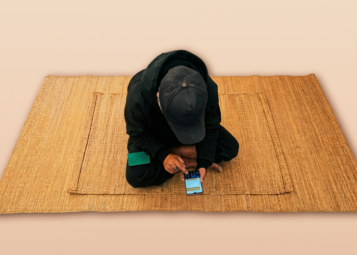 كيف تُدار المساعدات في مخيمات نزوح غزة؟